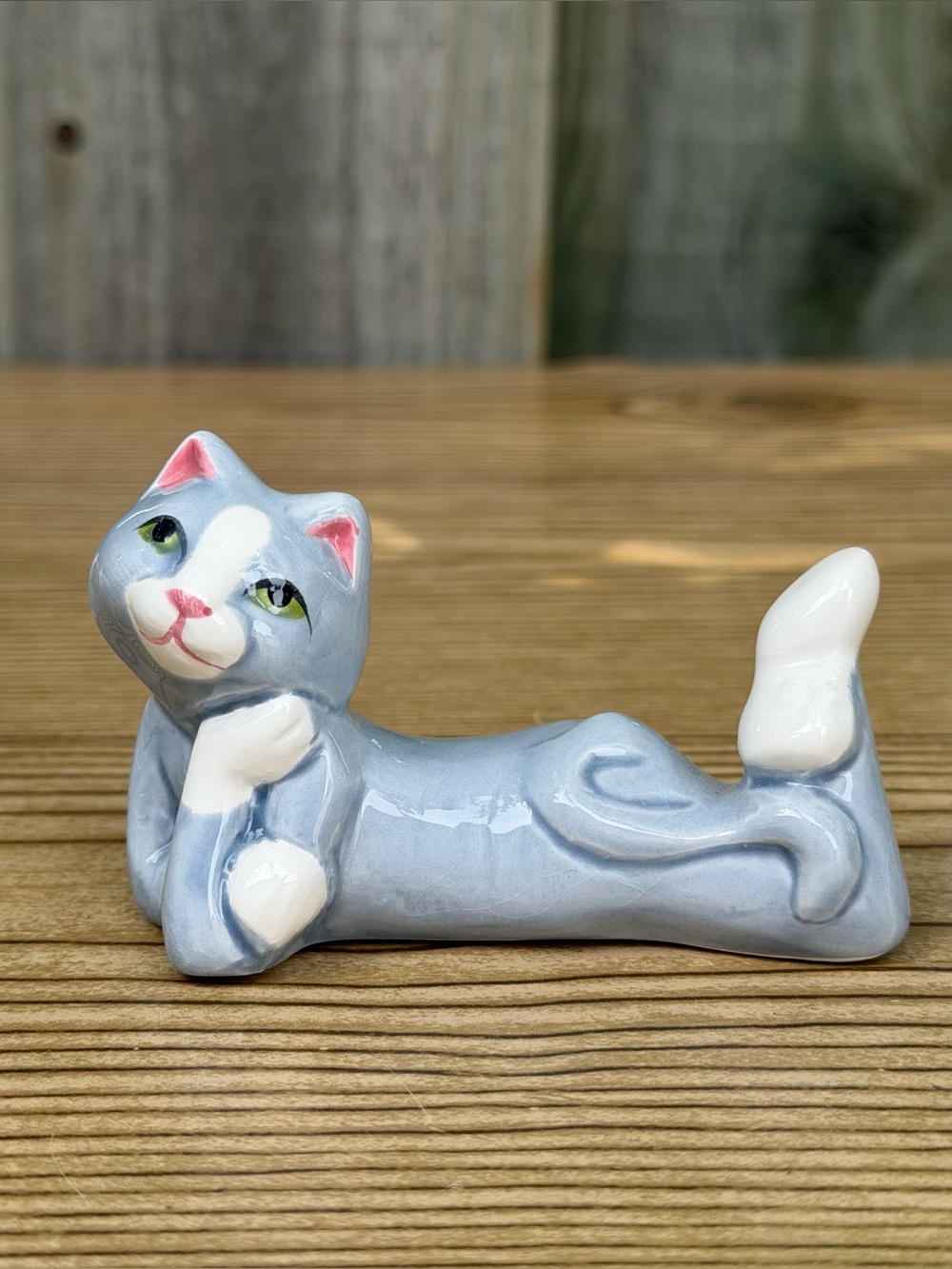 Ceramic Grey White Kitty Cat Green Eyes Posing Laying Down Vintage Cute